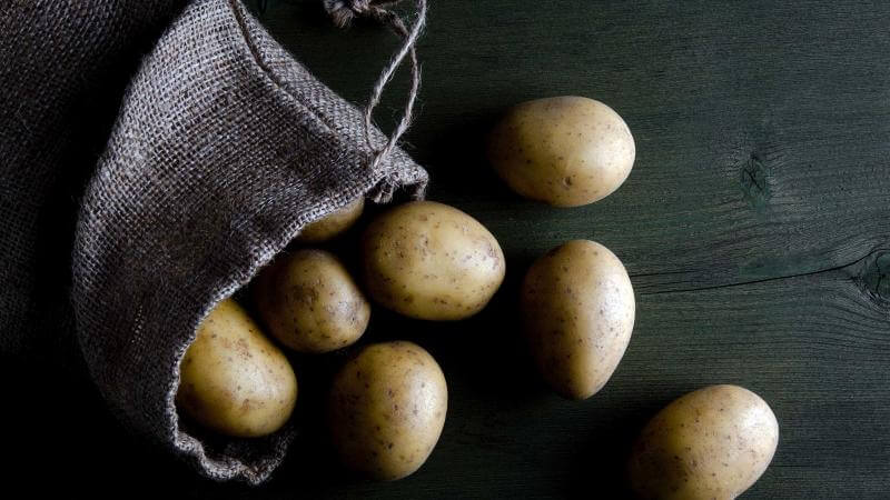 Где хранить картошку в городской квартире
