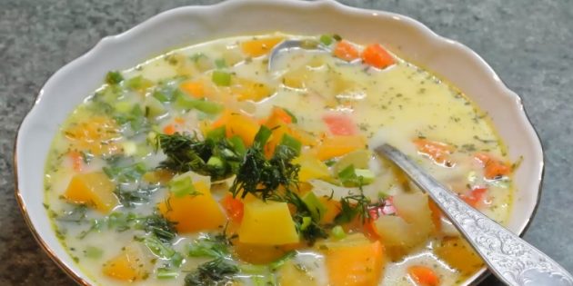Овощной суп с тыквой и сливками
