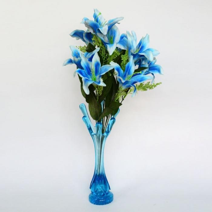 синие домашние цветы
