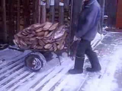 Тележка для перевозки дров ручьная
