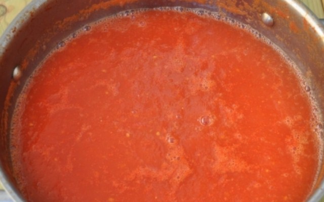 нагреть томатную заливку