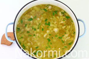 Куриный суп с лапшой и картошкой