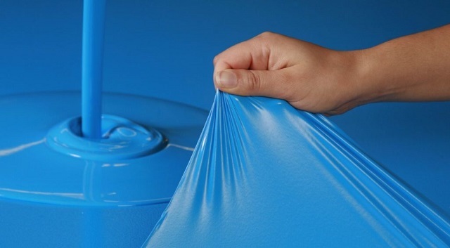 Эластичность и водонепроницаемость резиновой краски открывают широкие области ее применения