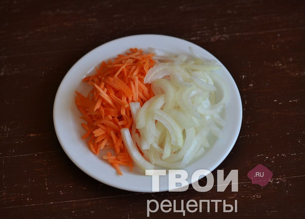 тушеные куриные желудки
