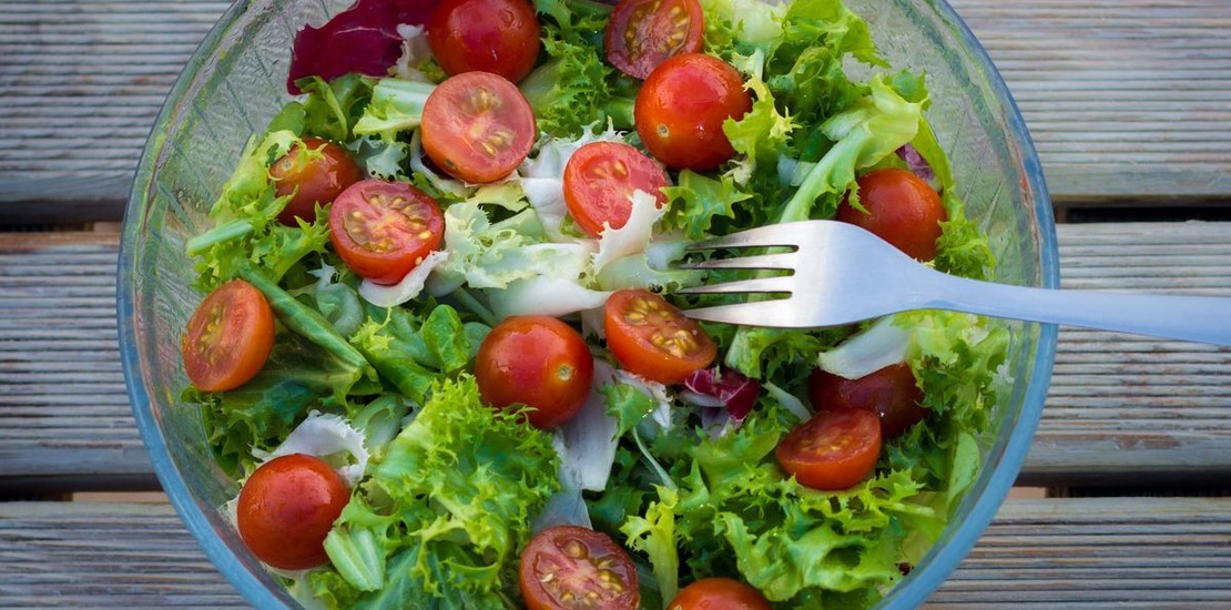 овощной салат с помидорами черри